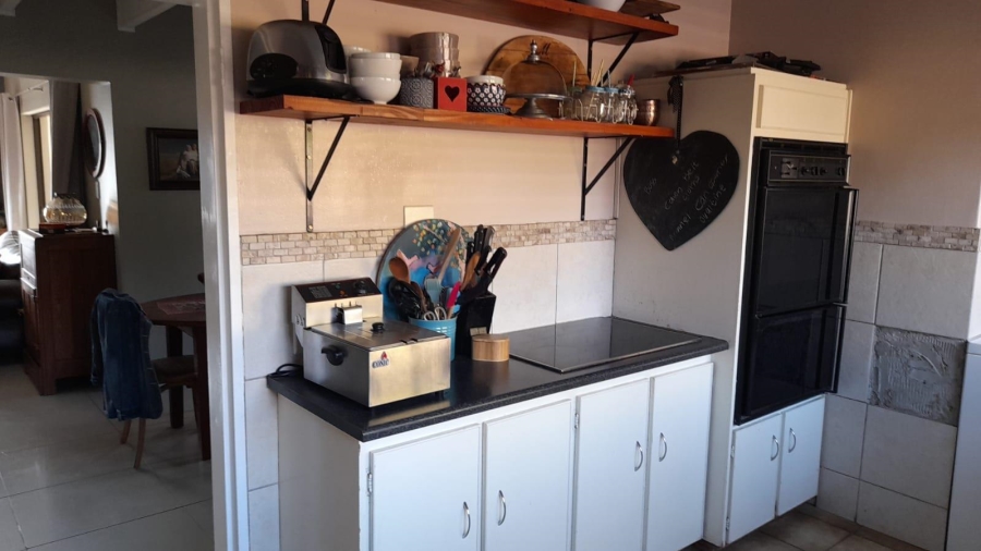 7 Bedroom Property for Sale in Bloemhof North West